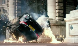 Movie image from Admiralty Arch