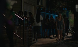 Movie image from Royal Avenue (between Esplanade & Kerlerc)