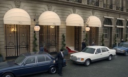 Movie image from Café Rouge