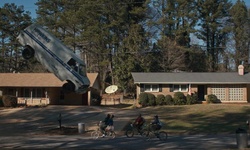 Movie image from Sarah's Lane (between Ian's & Gloucester)