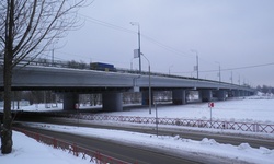 Real image from Verkehrsstau auf der Brücke