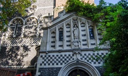 Real image from St. Paul's Cathedral (crypt)