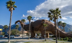 Real image from Cabazon Dinosaur Museum