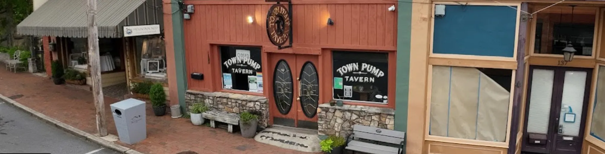 Poster Town Pump Tavern