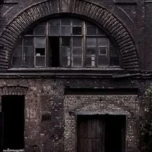 Красный треугольник, Завод