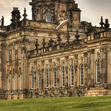 Замок Ховард