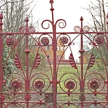 Строуберри Филдс